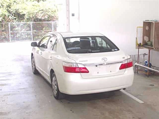 TOYOTA PREMIO 2009