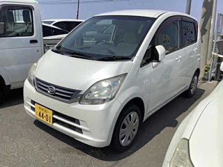 DAIHATSU MOVE 2011