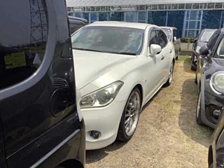 NISSAN FUGA 2010