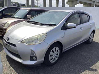 TOYOTA AQUA 2013
