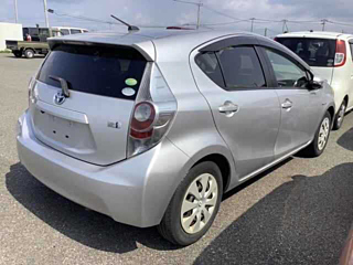 TOYOTA AQUA 2013
