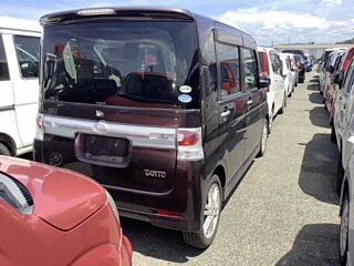 DAIHATSU TANTO 2009
