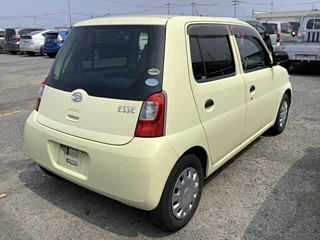 DAIHATSU ESSE 2010