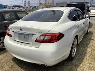 NISSAN FUGA 2010