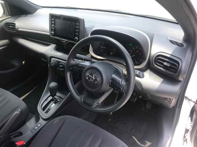 TOYOTA YARIS 2024