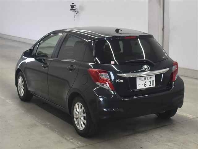 TOYOTA VITZ 2014