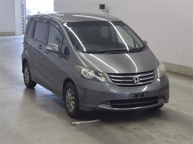 HONDA FREED 2011
