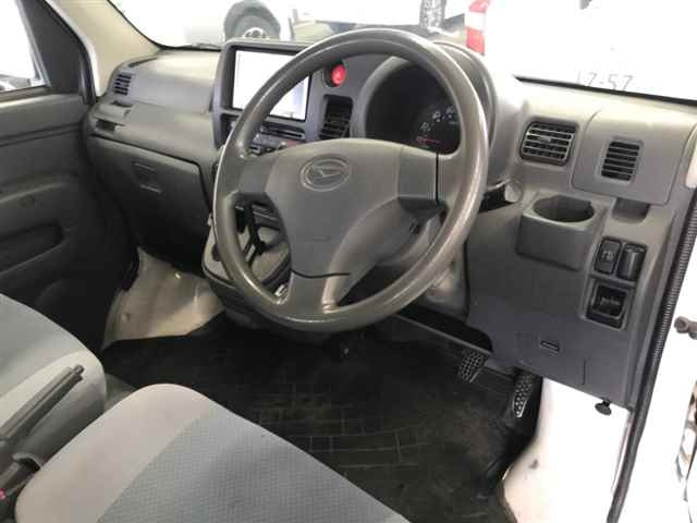DAIHATSU HIJET VAN 2008