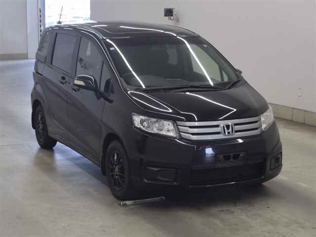 HONDA FREED 2012