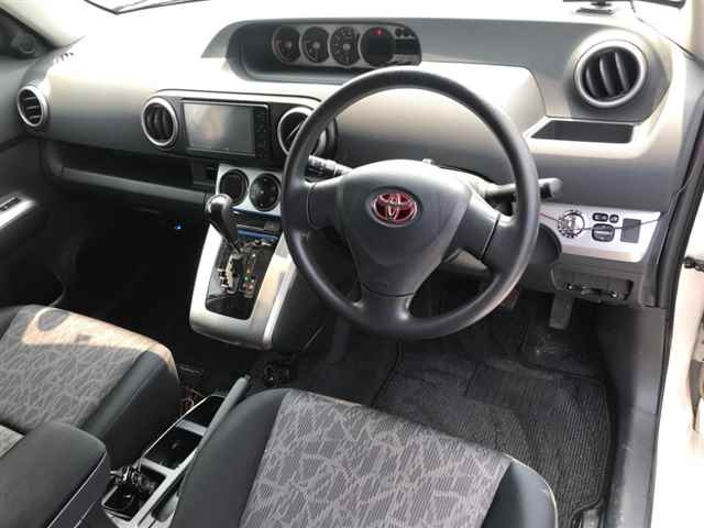 TOYOTA COROLLA RUMION 2010