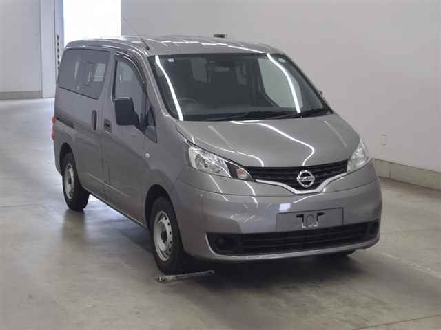NISSAN NV200 2021