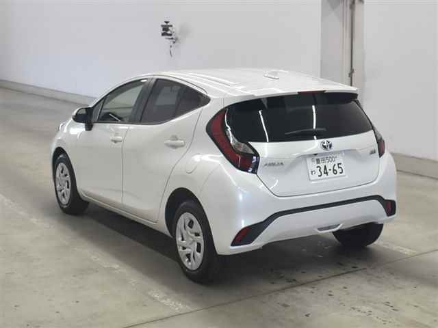 TOYOTA AQUA 2022