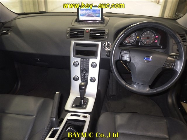 VOLVO V50 2012