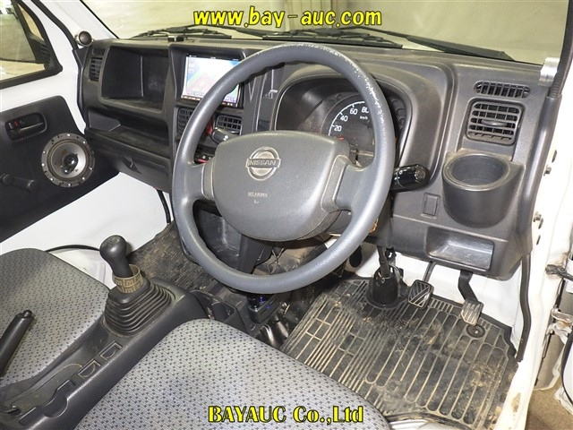 NISSAN CLIPPER TRUCK 2017