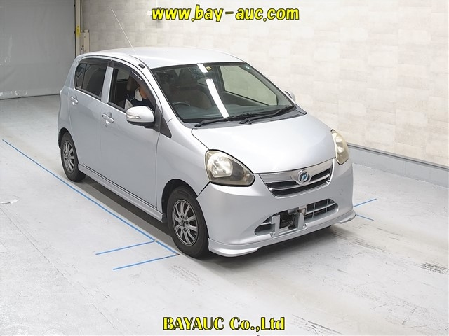 DAIHATSU MIRA E S 2012