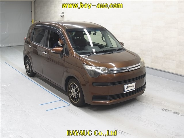TOYOTA SPADE 2015