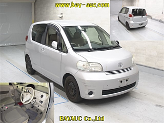 TOYOTA PORTE 2012
