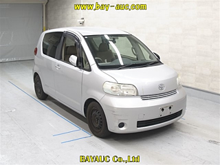 TOYOTA PORTE 2012