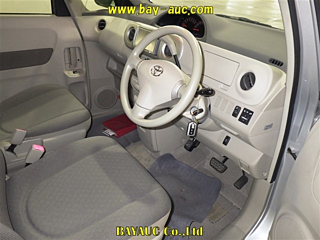 TOYOTA PORTE 2012