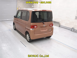 DAIHATSU TANTO 2009