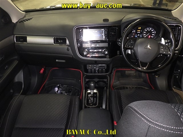 MITSUBISHI OUTLANDER 2018