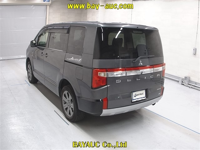MITSUBISHI DELICA D5 2021