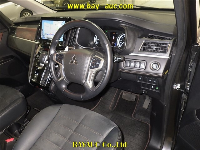 MITSUBISHI DELICA D5 2021