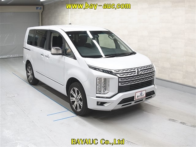 MITSUBISHI DELICA D5 2023
