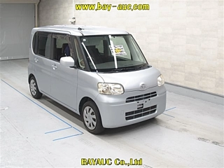 DAIHATSU TANTO 2013