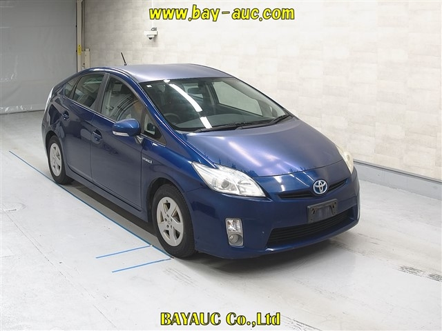 TOYOTA PRIUS 2010