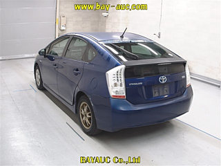 TOYOTA PRIUS 2010