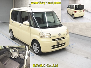 DAIHATSU TANTO 2010