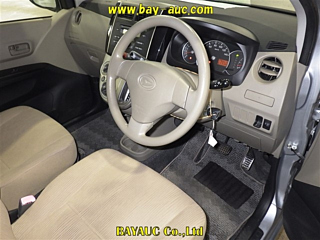 DAIHATSU MIRA 2010