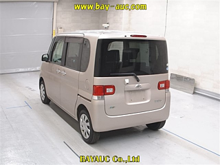 DAIHATSU TANTO 2012