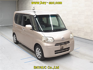 DAIHATSU TANTO 2012