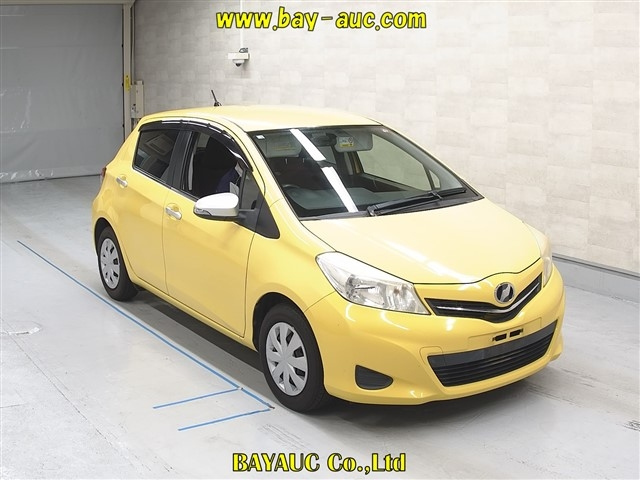TOYOTA VITZ 2012