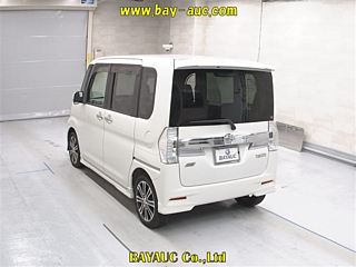 DAIHATSU TANTO 2014