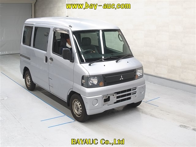 MITSUBISHI MINICAB VAN 2009