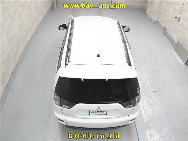 MITSUBISHI OUTLANDER 2010