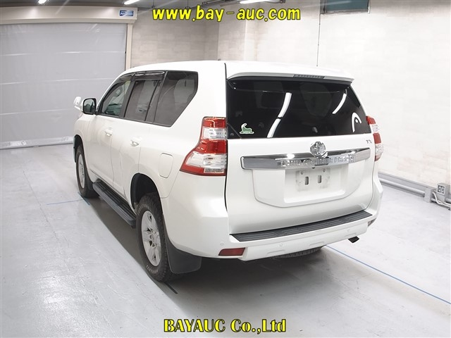 TOYOTA LAND CRUISER PRADO 2016