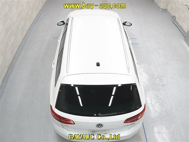 VOLKSWAGEN PASSAT VARIANT 2016