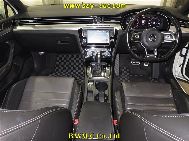 VOLKSWAGEN PASSAT VARIANT 2016
