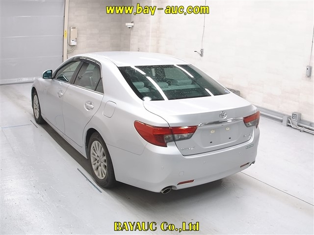 TOYOTA MARK X 2016