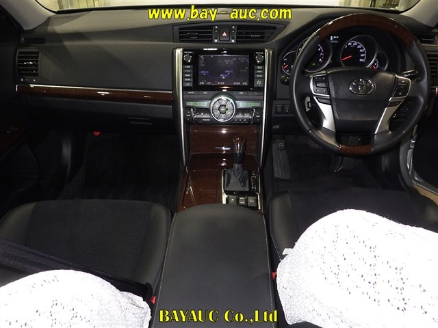 TOYOTA MARK X 2016
