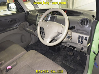 DAIHATSU TANTO 2013