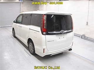 TOYOTA ESQUIRE 2015