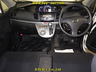 DAIHATSU MOVE 2010