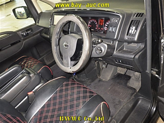NISSAN SERENA 2010