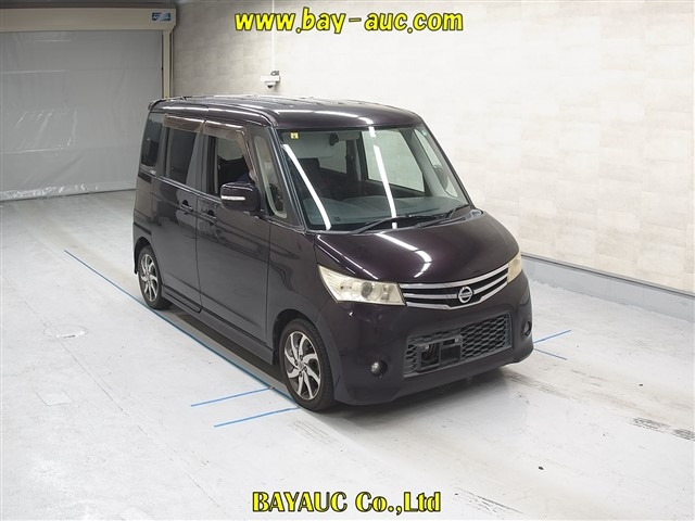 NISSAN ROOX 2010