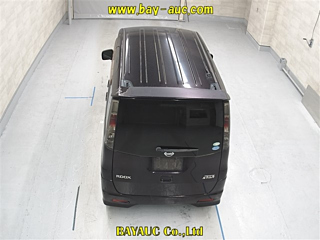 NISSAN ROOX 2010